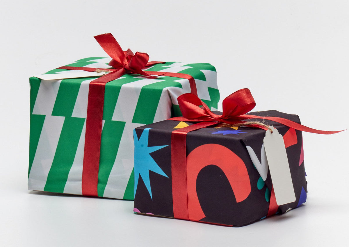 Why Are Reusable Bags Better For Wrapping Christmas Gifts Than Traditional Paper?
