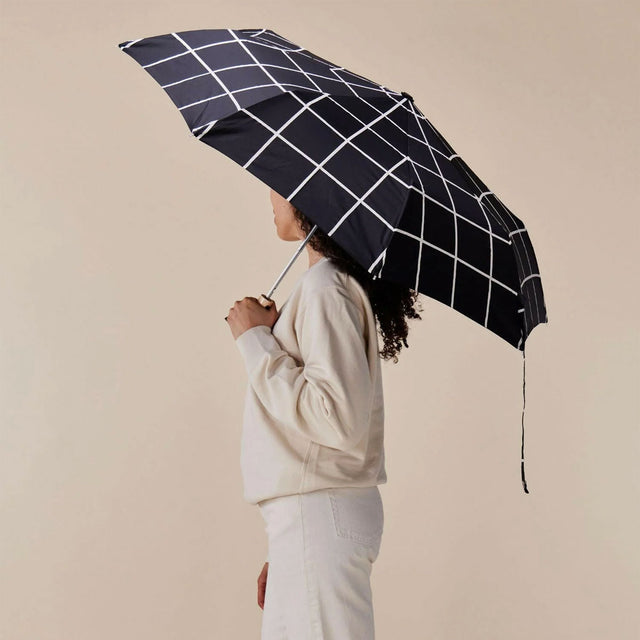 .Black Grid Compact Duck Umbrella