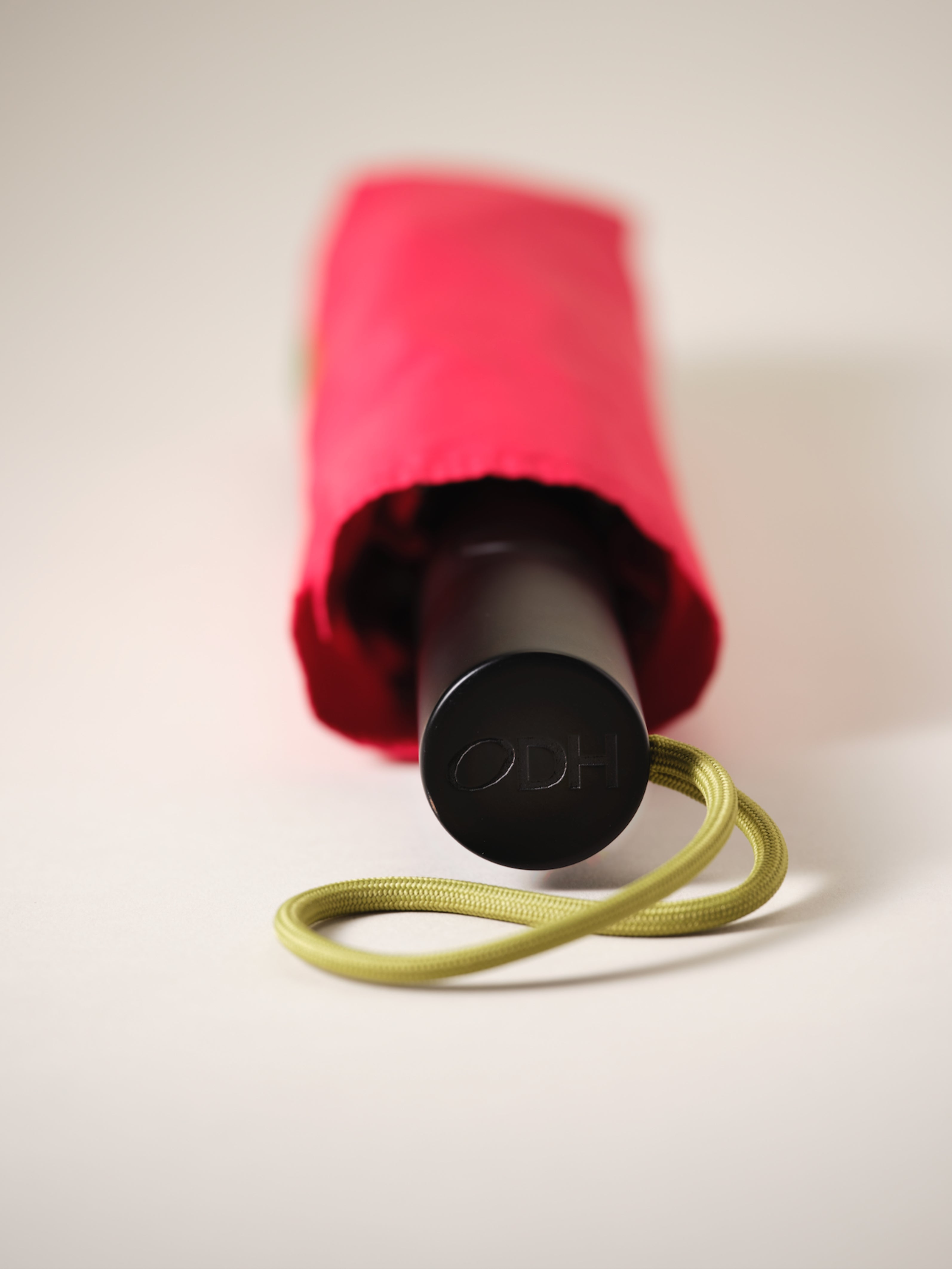 Magenta Daily Compact Umbrella with Automatic Open-Close
